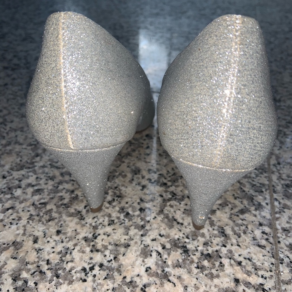Silver high heels - Picture 6 of 7